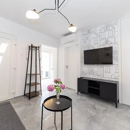 Find Your Haven In Morena Celeste Seaside Puntamika Apartments! *