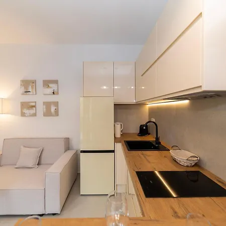 Find Your Haven In Morena Celeste Seaside Puntamika Apartments! Apartamento