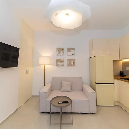 Find Your Haven In Morena Celeste Seaside Puntamika Apartments! Apartament *