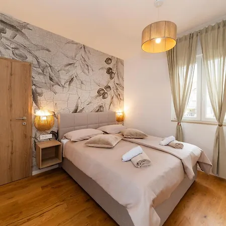 Find Your Haven In Morena Celeste Seaside Puntamika Apartments! Apartamento