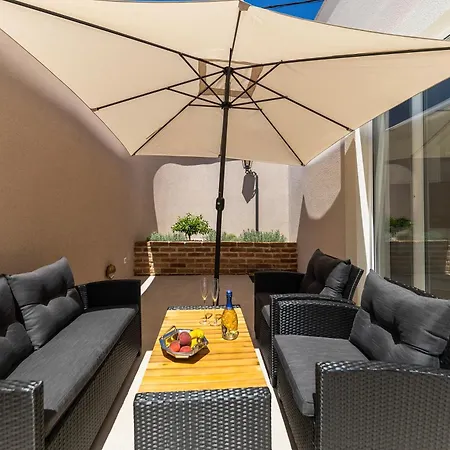 Find Your Haven In Morena Celeste Seaside Puntamika Apartments!