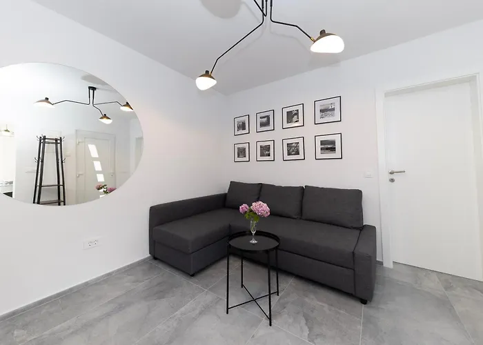 Find Your Haven In Morena Celeste Seaside Puntamika Apartments! Apartamento Zadar