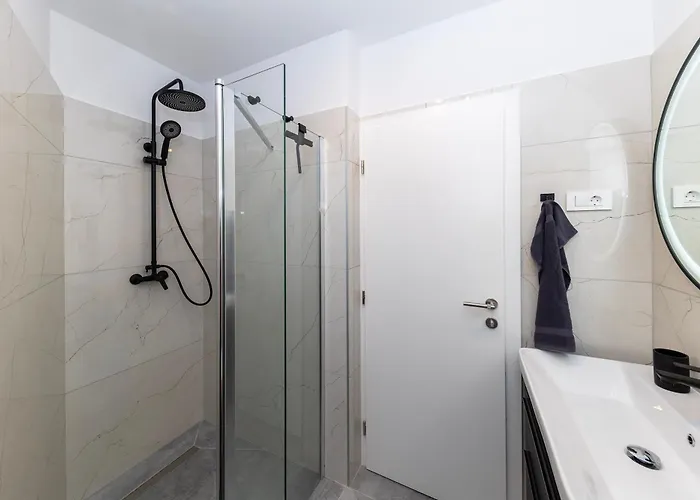 Find Your Haven In Morena Celeste Seaside Puntamika Apartments! Zadar