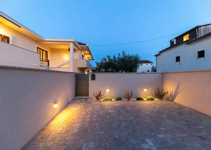 Find Your Haven In Morena Celeste Seaside Puntamika Apartments! Apartamento